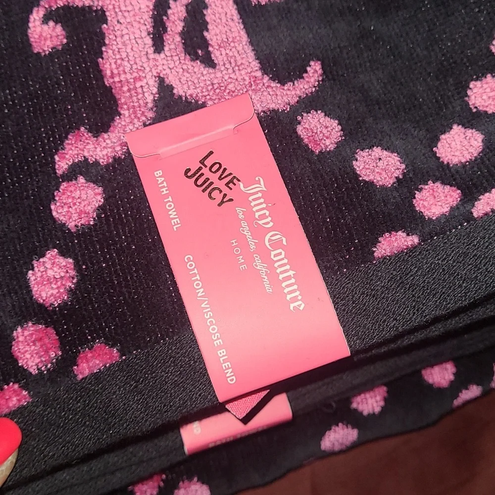 Juicy Couture Black and Pink Bath & Hand Towels Set